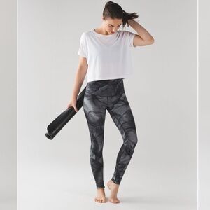 Like New Lululemon Wunder Under High Rise Leggings Size 8
